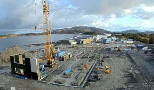 Montering av laksefabrikk Marøya, foto.